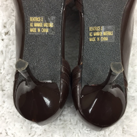 Miss Me Brown Cut Out Heels Sz 6 W Pointy Toe - Picture 7 of 8